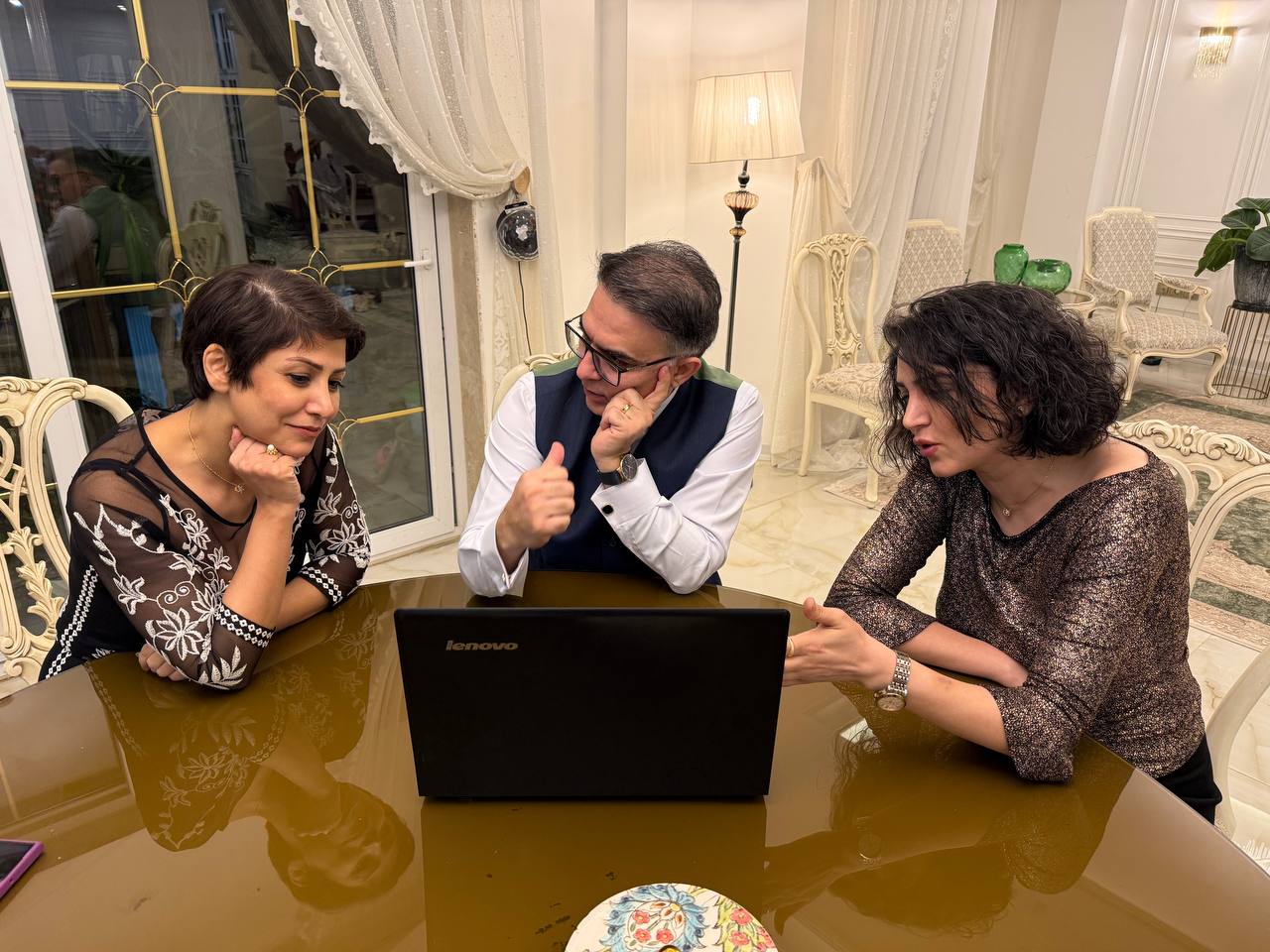 IMEDICA BLS Canada is built upon the combined expertise of experienced healthcare leaders dedicated to transforming emergency medical training. Our founders, Dr. Maryam Daneshian (Anesthesiologist), Dr. Salman Erfanian (Emergency Medicine Specialist), and Dr. Somayyeh Motevalli (Dental Surgeon & Entrepreneur), bring a unique blend of clinical insight, technological vision, and business acumen to our organization. This collaborative approach ensures that our innovative training solutions are not only medically accurate and technologically advanced but also strategically designed to empower more Canadians to save lives.